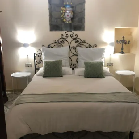 San Noto Antica Residenza Di Caccia 住宿加早餐酒店 Ficarra